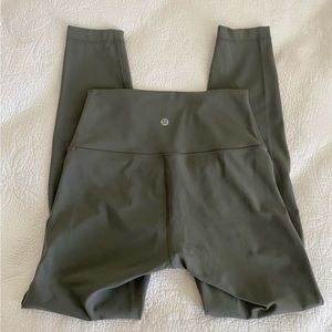 Lululemon leggings Sage green Size 4